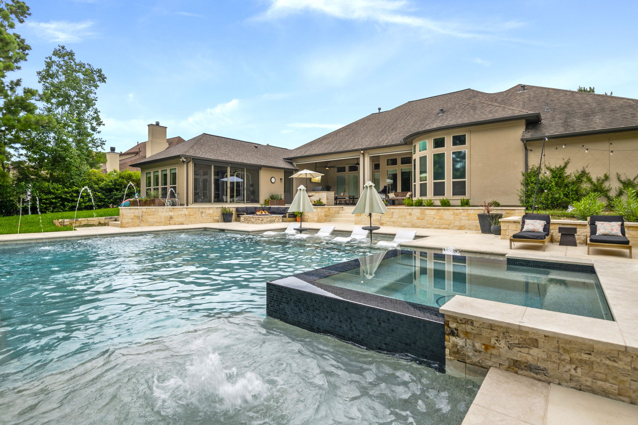 Geometric Pool, Gym & Pool Bath in Benders Landing TX