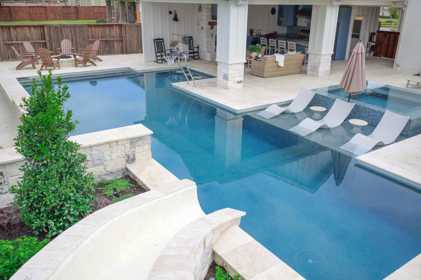 Geometric Pool & Outdoor Kitchen in Spring, TX