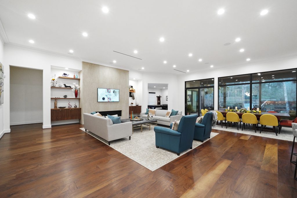 Inside the look of a picklo custom home