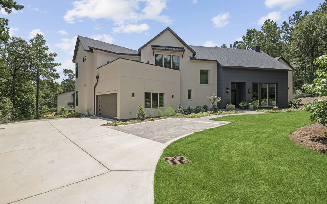 How to Get a Custom House Built on My Land?