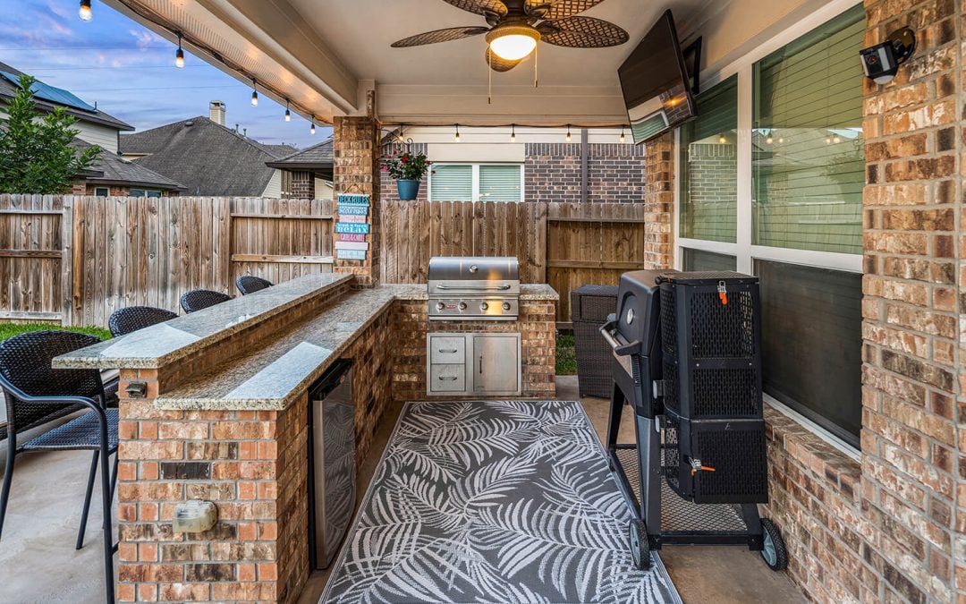 How to Create a Functional Outdoor Living Space