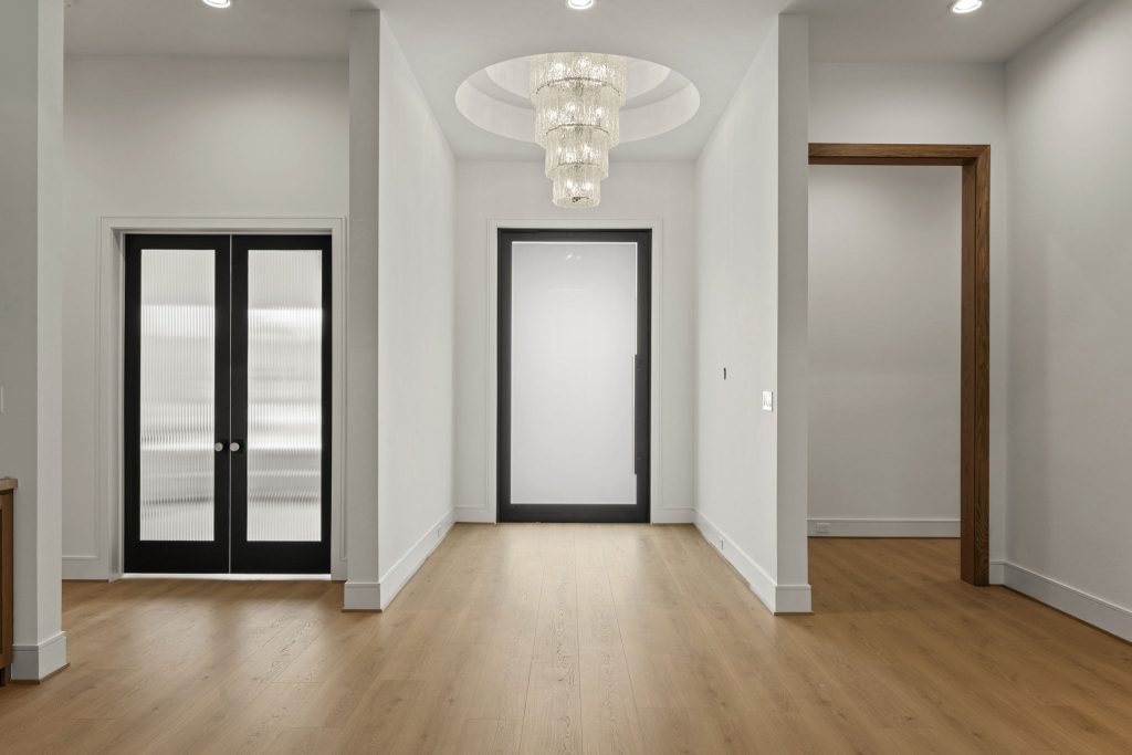 custom picklo homes entry