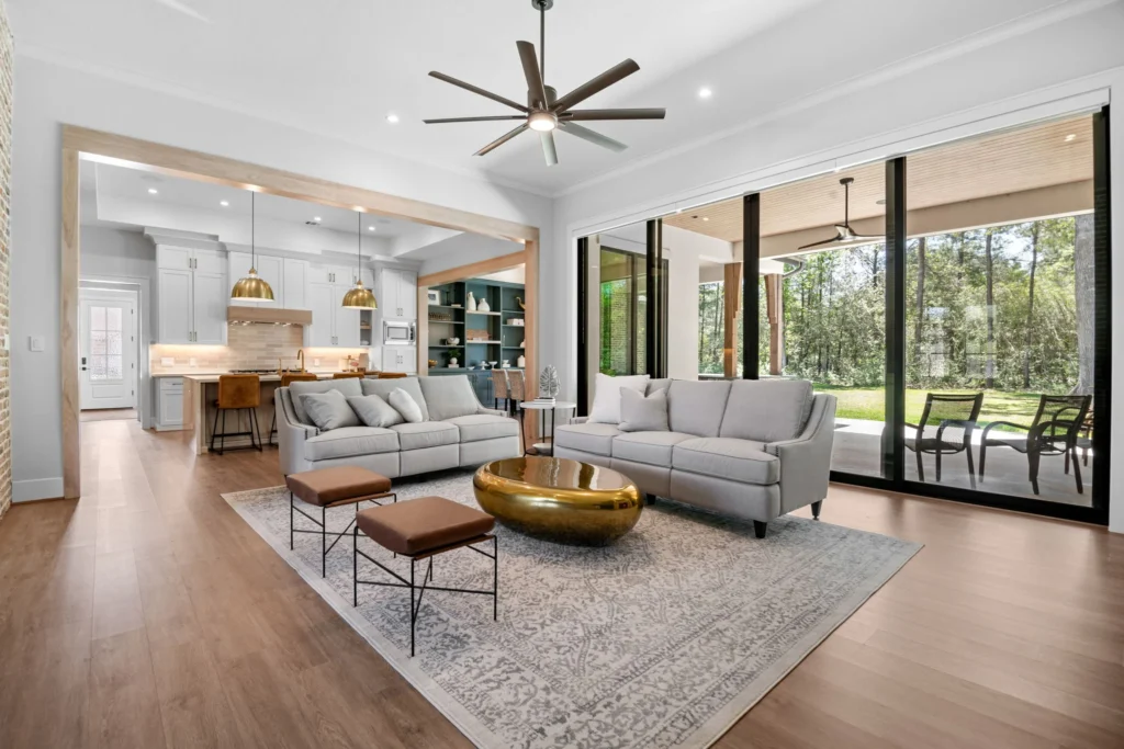 picklo homes custom living room