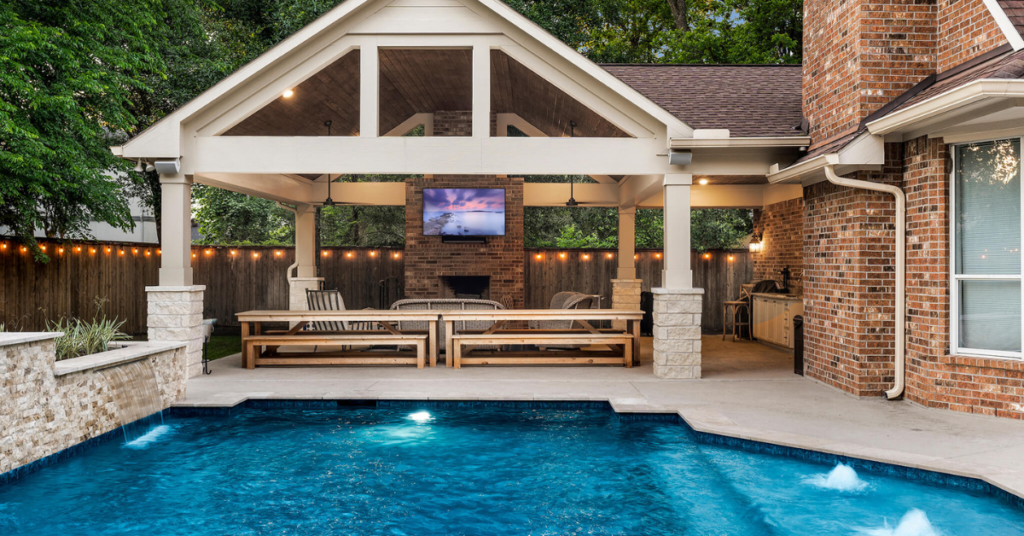 Picklo Homes outdoor living area