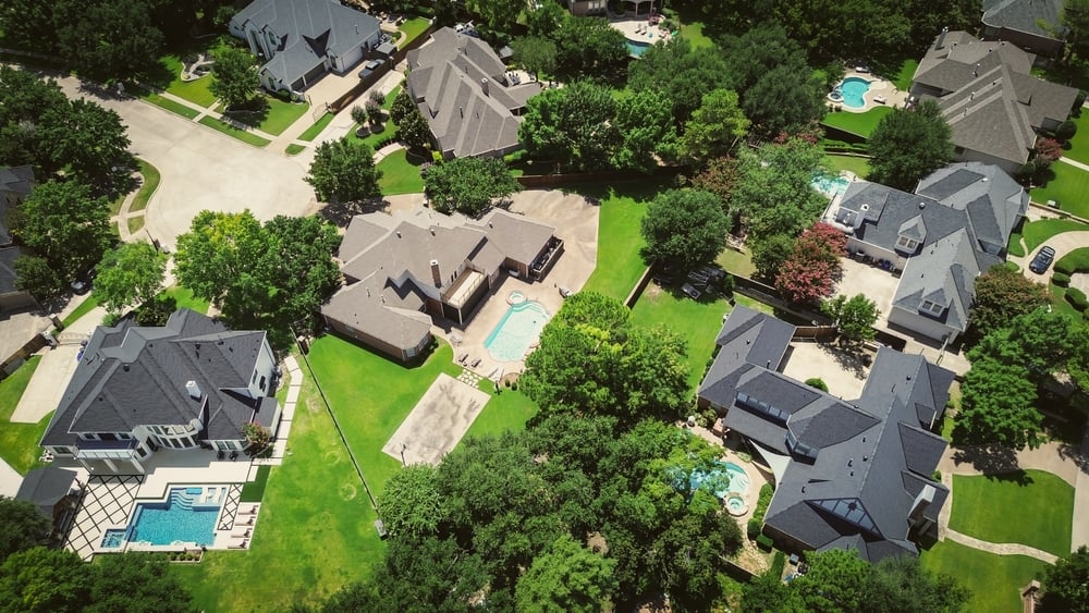 Close-up,Aerial,View,Of,Colleyville,,Texas,Upscale,Residential,Neighborhood,Showing residential neighborhood