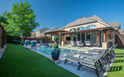 Design an Outdoor Living Space You’ll Use Year-Round